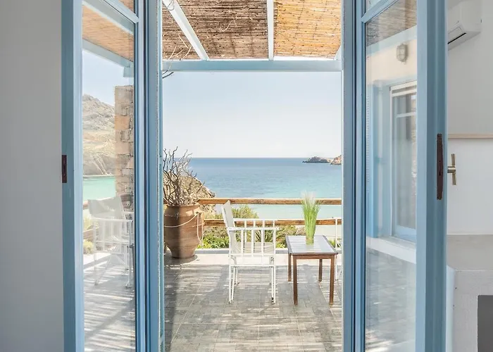 Psili Ammos * Serifos Town